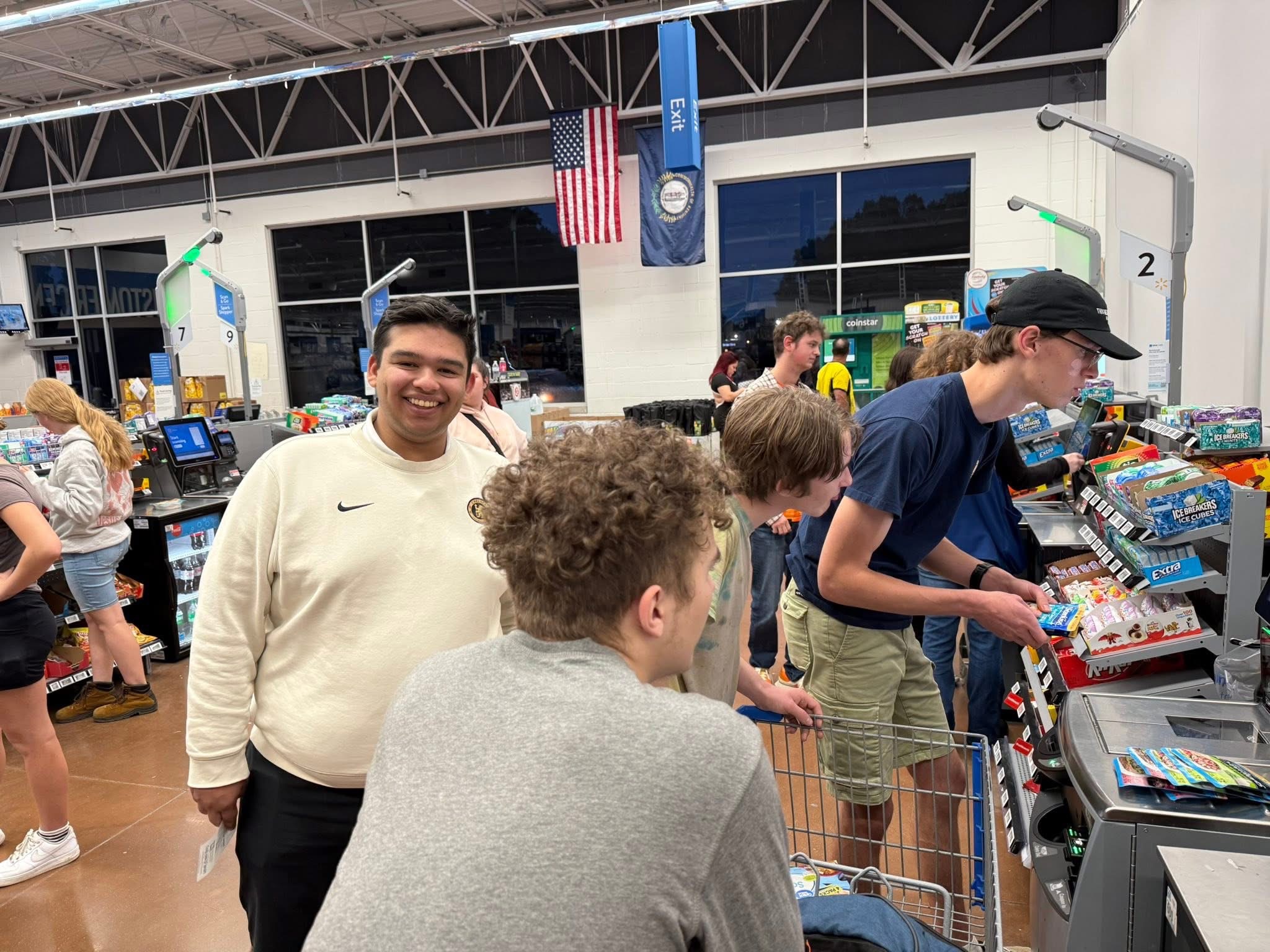 RAK Louisville students serving